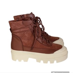 NEW Gianni Bini Women’s Size 8.5 Platform Boot Rust/White